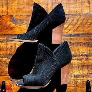 Lucky Brand open toed black bootie NEVER WORN